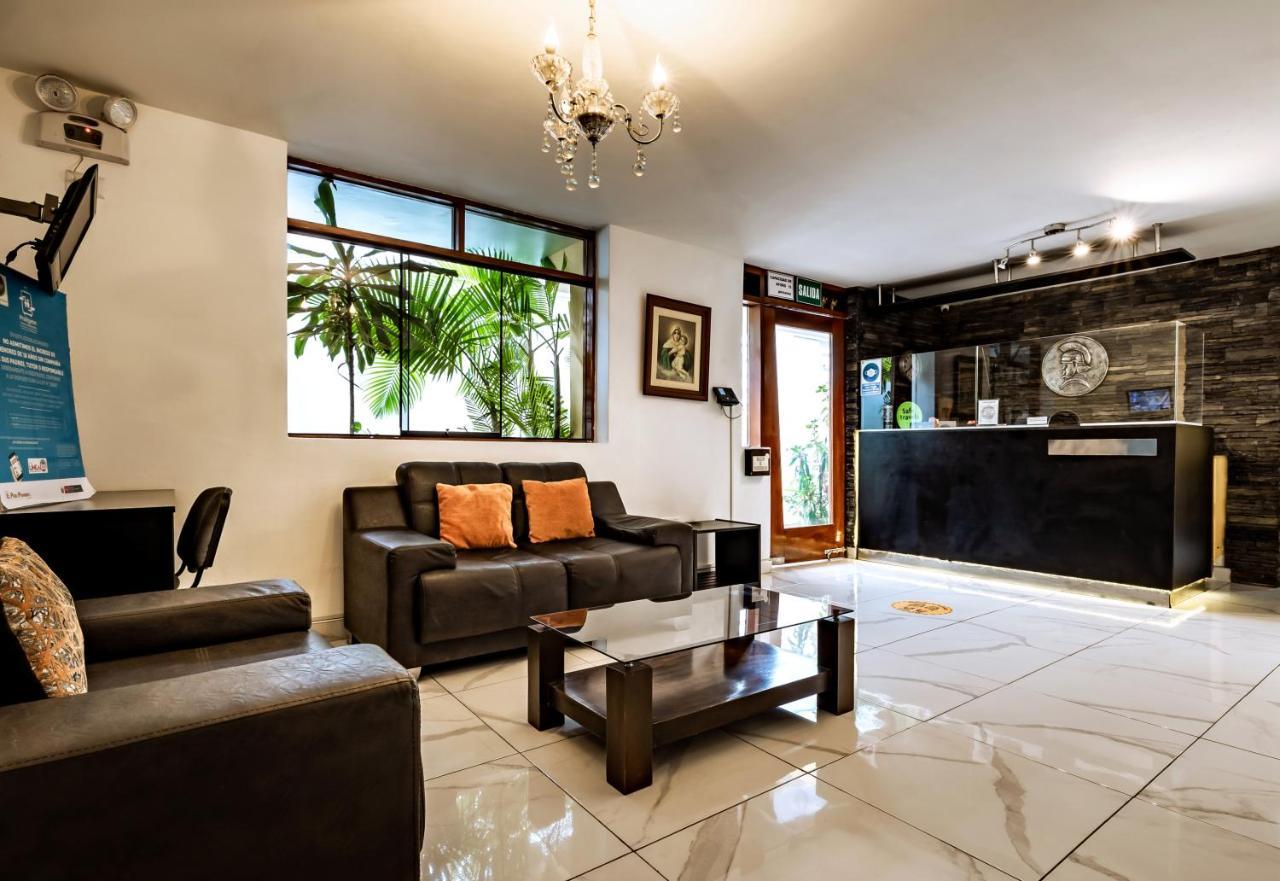 El Centurion Hotel Трухильо Екстериор снимка