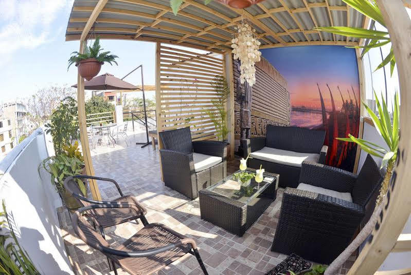 El Centurion Hotel Трухильо Екстериор снимка